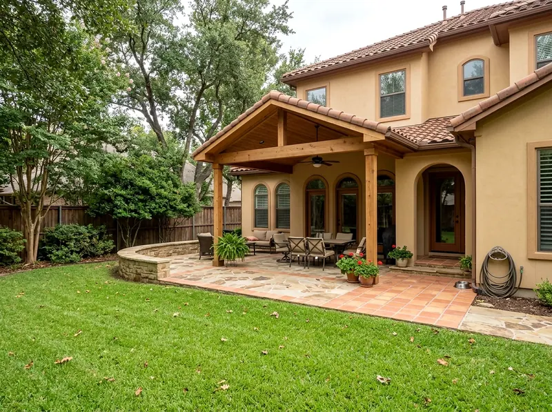 600 sq ft Natural cedar Natural stone Mediterranean pavers & patio